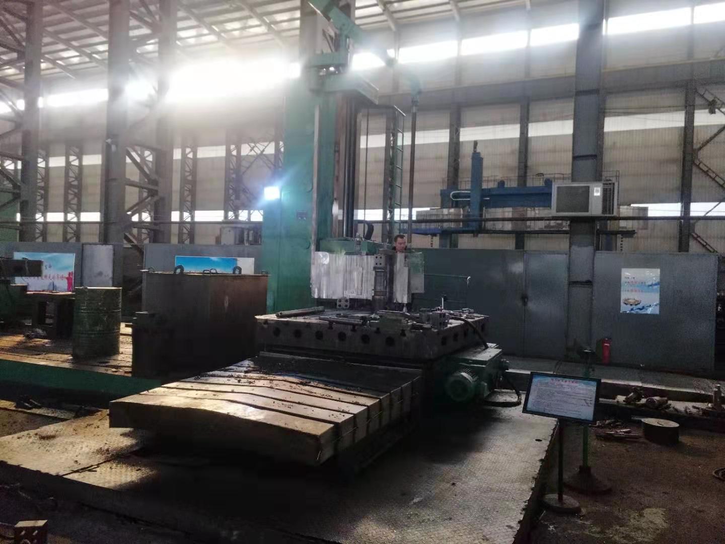 數顯130落地鏜床